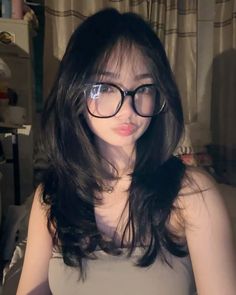 files/GIRL_REVIEW.jpg